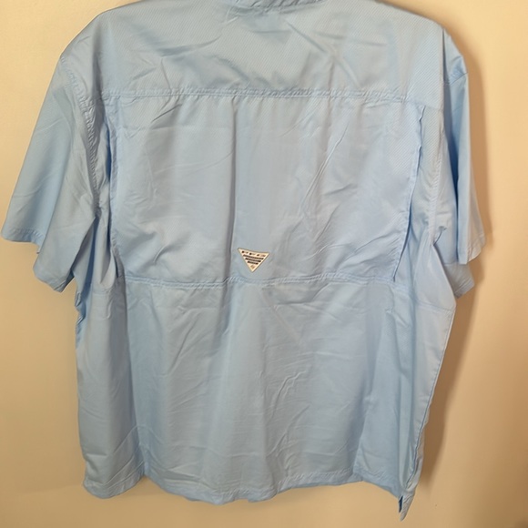 *Worn Once* Columbia PFG shirt - Picture 4 of 4